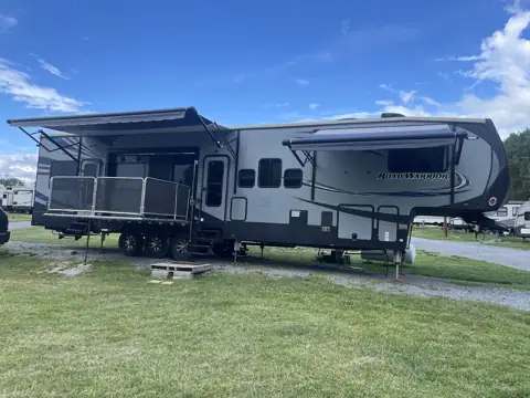 Crossroads RV Mobile photo 3