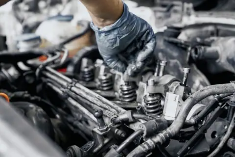 Safiruss Motors Reparación Automóvil photo 3