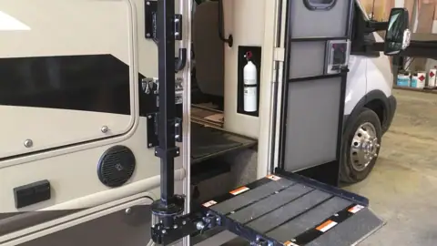 Progress RV photo 3