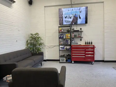 HDS Auto Care & Hand Car Wash photo 3